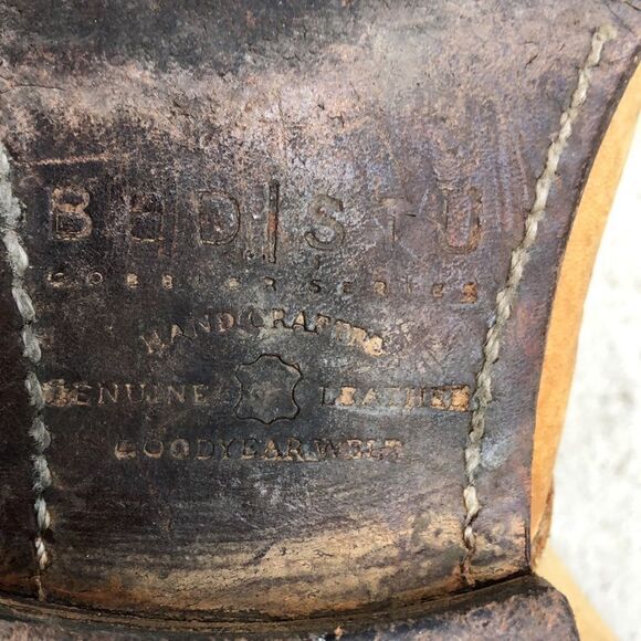 Distressed Bed/Stu boots - Picture 9 of 9